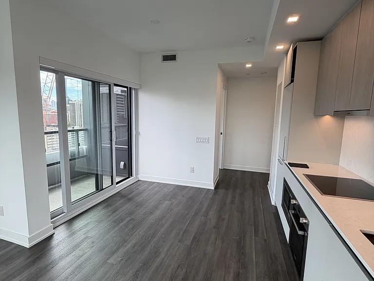 609 Sherbourne St #1710 — Photo 10