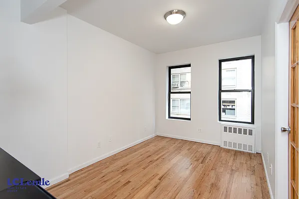 Rented by LC Lemle Real Estate Group | media 2