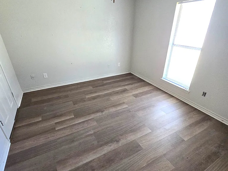 6534 Westwood Village Dr — Photo 17