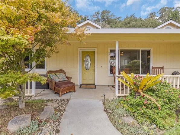 817 Lewis Rd, Royal Oaks, CA 95076