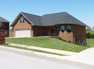 108 Jerrimac Ln, Dandridge, TN 37725