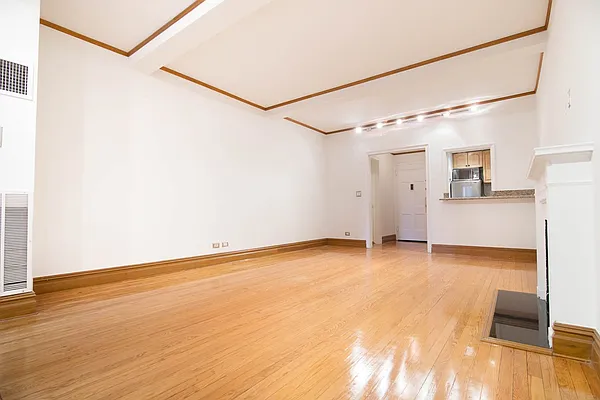 Rented by WAM Partners - William Moses Co. | media 15