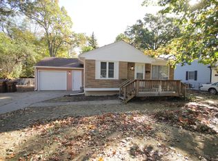 4943 Moore St, Wayne, MI 48184