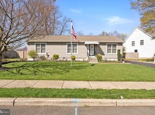 1 Zelley Ave, Hamilton, NJ 08620