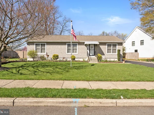 1 Zelley Ave, Hamilton, NJ 08620