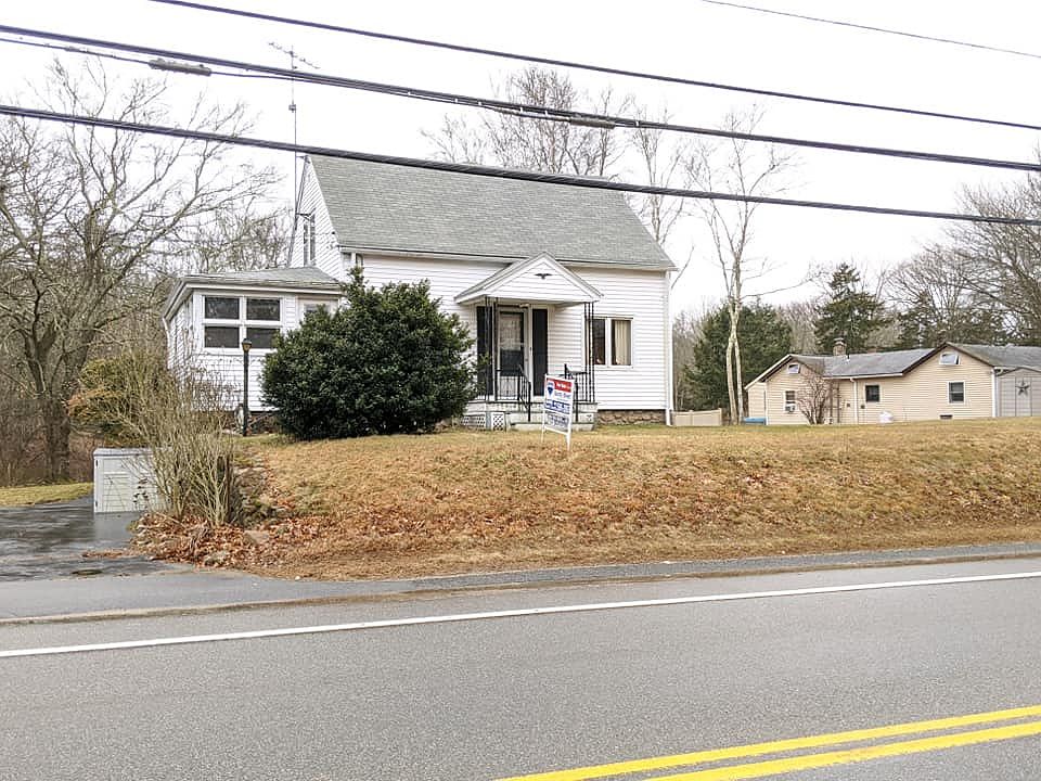 2nd image of 200 Diamond Hill Rd