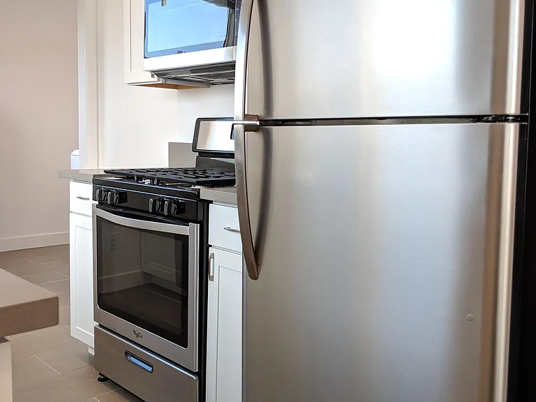 1705 W 20th St #1/2 — Photo 12