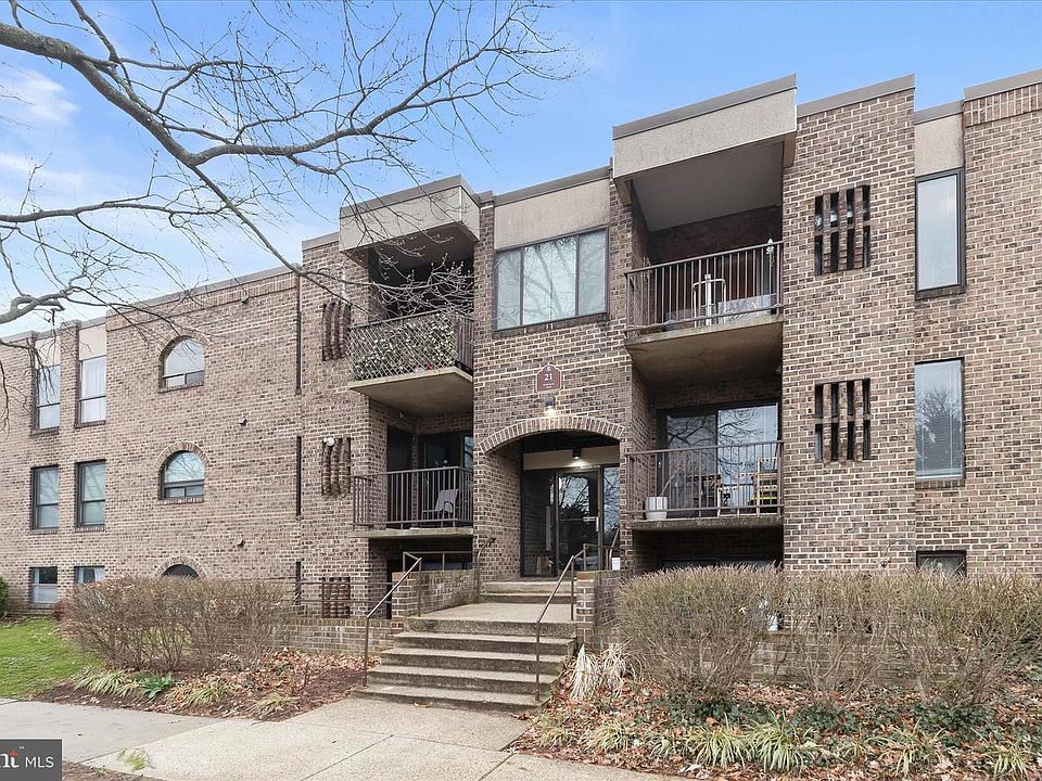 1st image of 21 Silverwood Cir APT 11