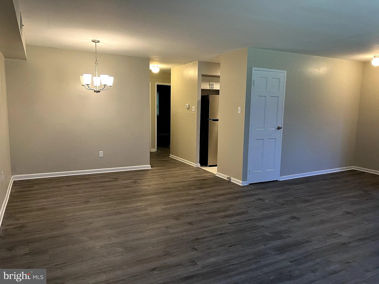 2 bed, 1.0 bath, 990 sqft, $1,650 — Photo 4