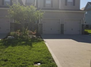 8002 SW 4th St, Blue Springs, MO 64014