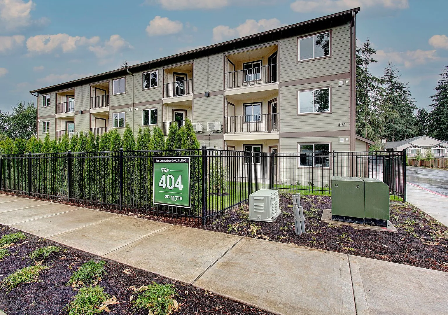 New Luxury Apartment Homes at The 404 on 117th Now Leasing! — Photo 3