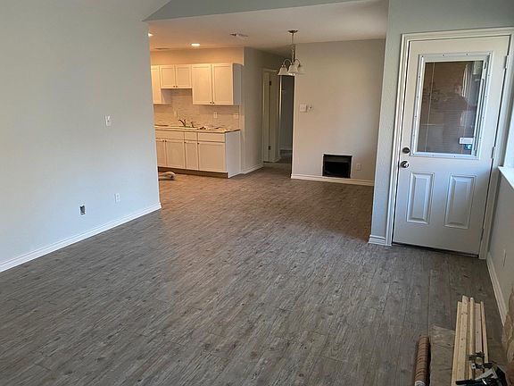 2nd image of 13431 Wakewood St