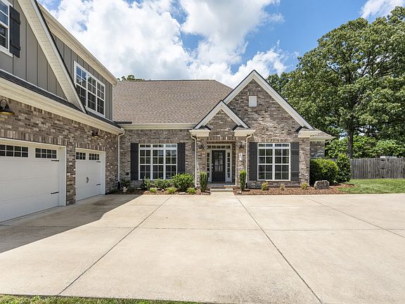 3rd image of 7401 Swindon Blvd