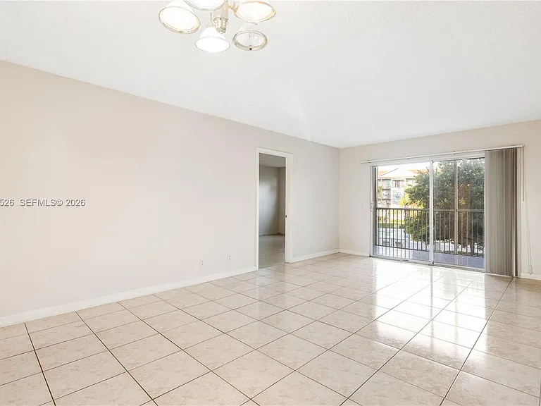 650 SW 124th Ter #214P — Photo 9