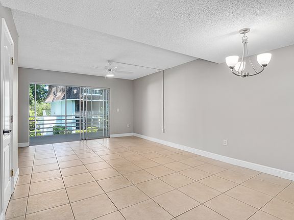 2nd image of 1901 Indian River Blvd APT D202