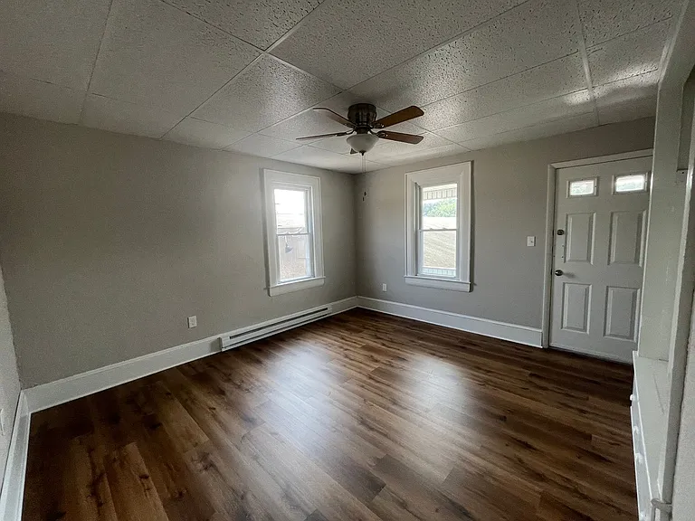 820 Main St — Photo 12