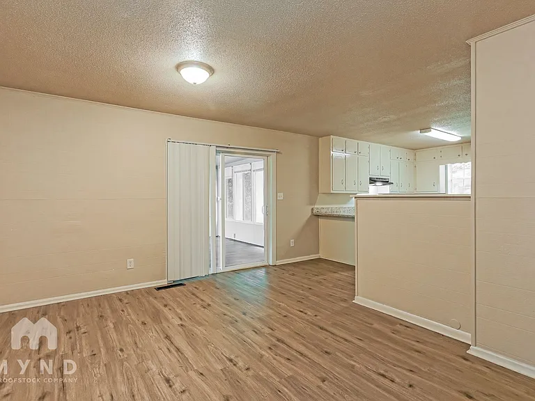 713 Kingman Rd — Photo 8