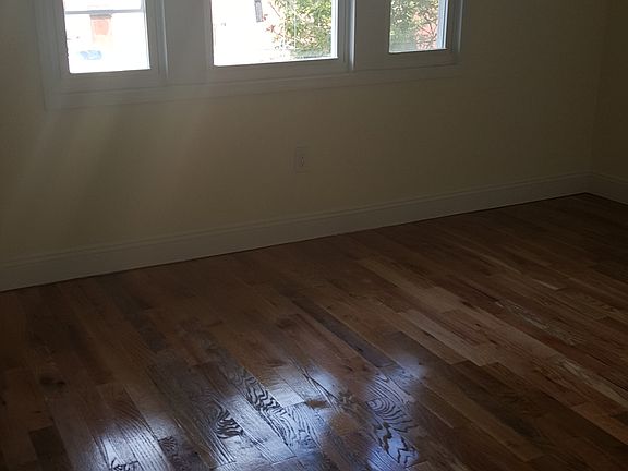 3rd image of 1974 E 36th St #1