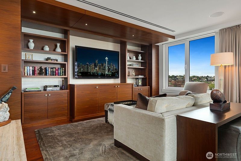 4th image of 1300 University Street #11A