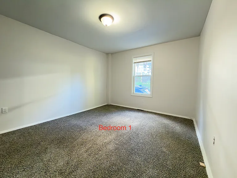 37 Abbott St — Photo 7