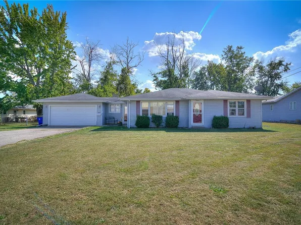 3645 E Fulton Ave, Decatur, IL 62521