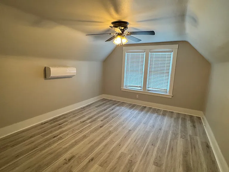Bed 1 with its own AC unit