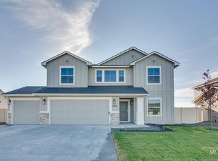 1645 SW Accipiter Pl, Mountain Home, ID 83647