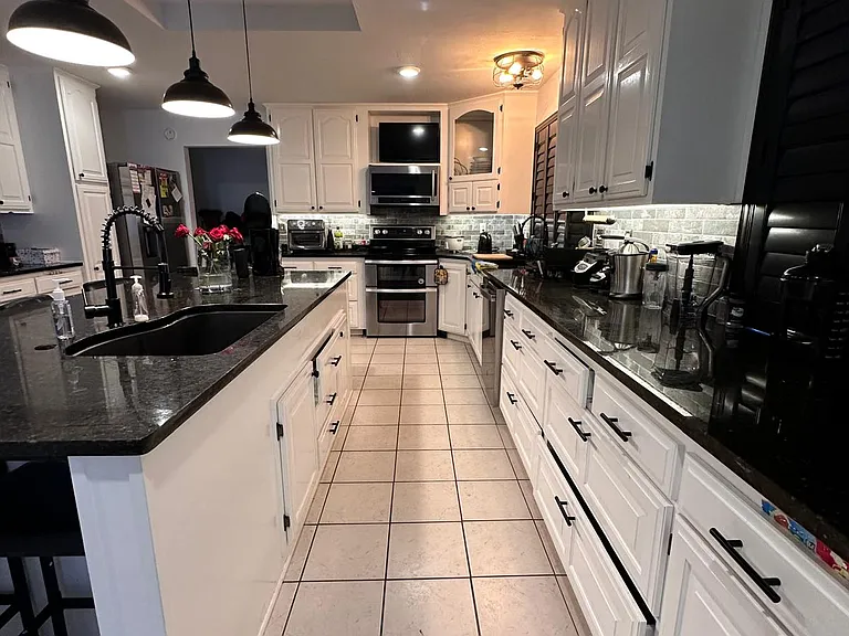 7 Stratton Ln — Photo 39