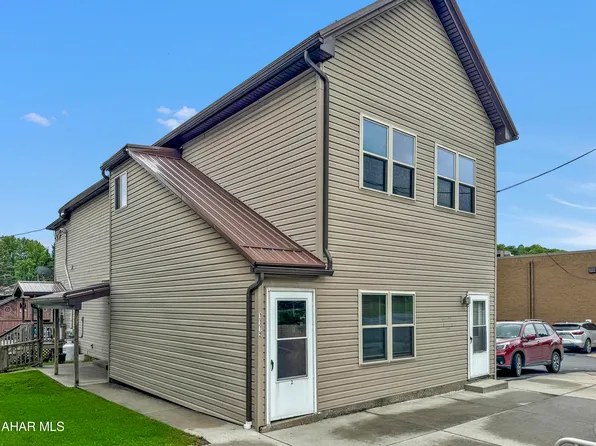 1112 Philadelphia Ave, Northern Cambria, PA 15714