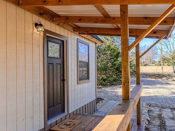 4th image of 344 Farm Road 3505