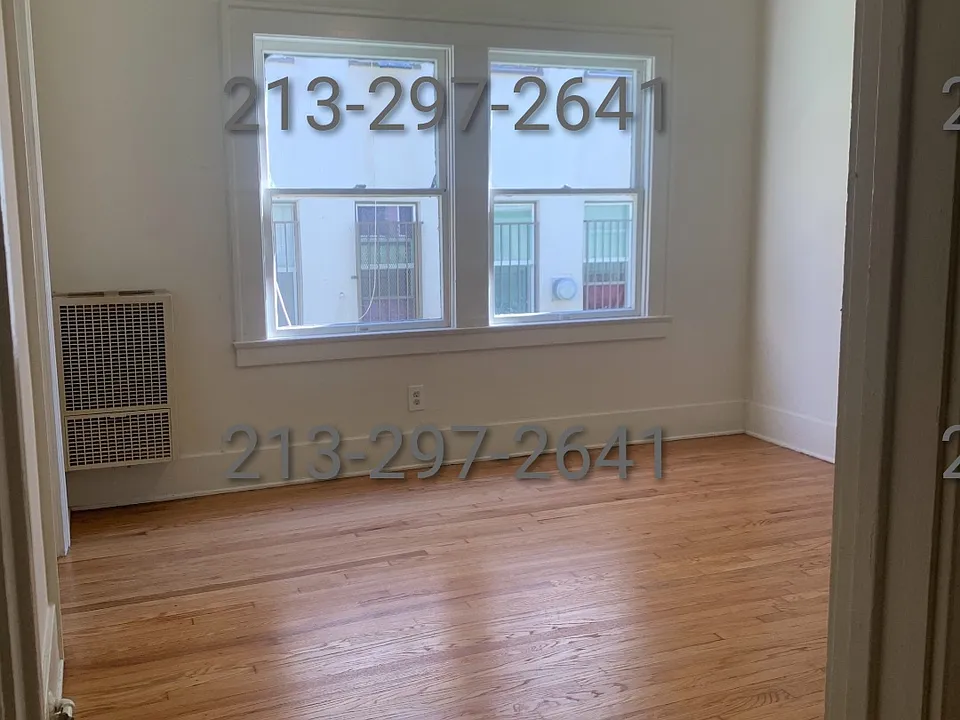2918 Leeward Ave #105