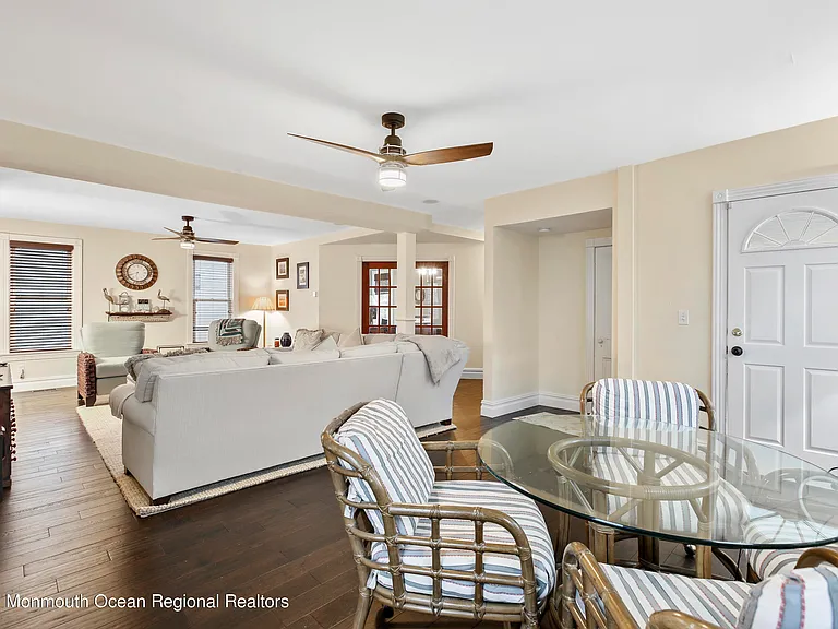 513 Ocean Park Ave — Photo 9