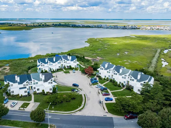 9 Delmar Ln, Brigantine, NJ 08203