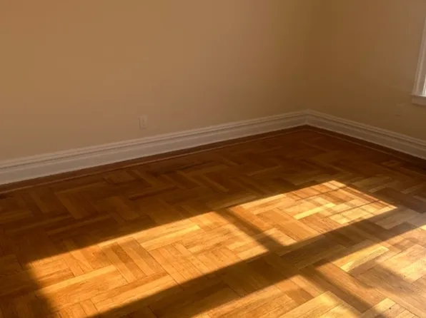 (undisclosed Address), Yonkers, NY 10705