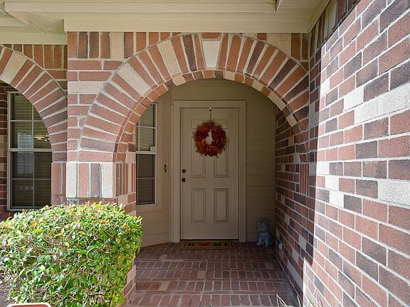 3rd image of 128 Rocky Cove Ln