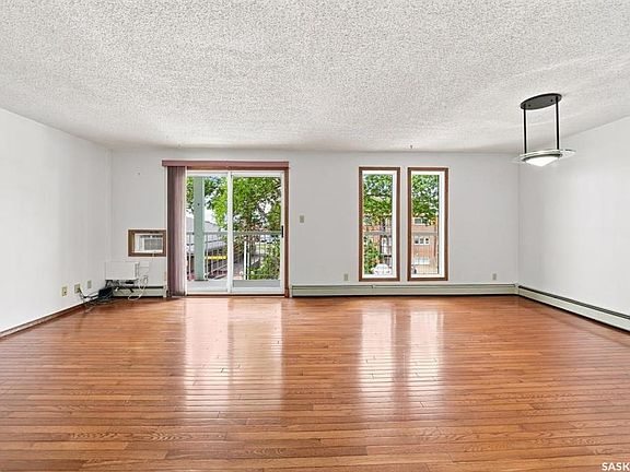 3rd image of UNIT 203-918 Argyle AVENUE