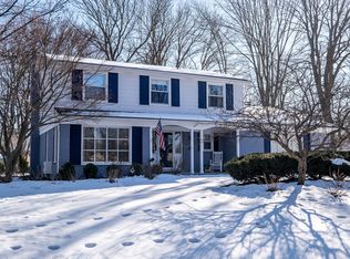 5567 Wild Ridge Ln, West Bloomfield, MI 48322