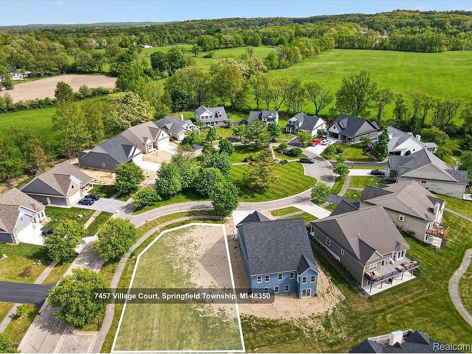 1st image of 7457 Village Ct