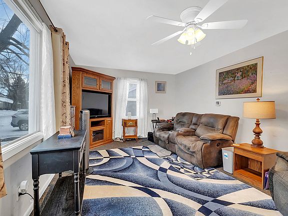 5th image of 411 N Outer Dr