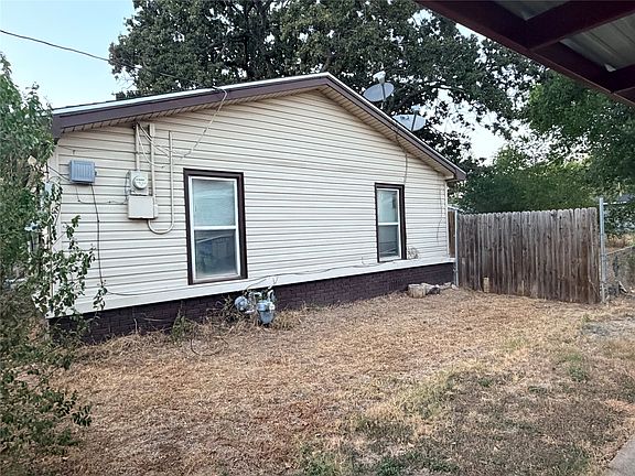 3rd image of 607 N Norma Dr