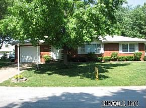 Front view of the home.