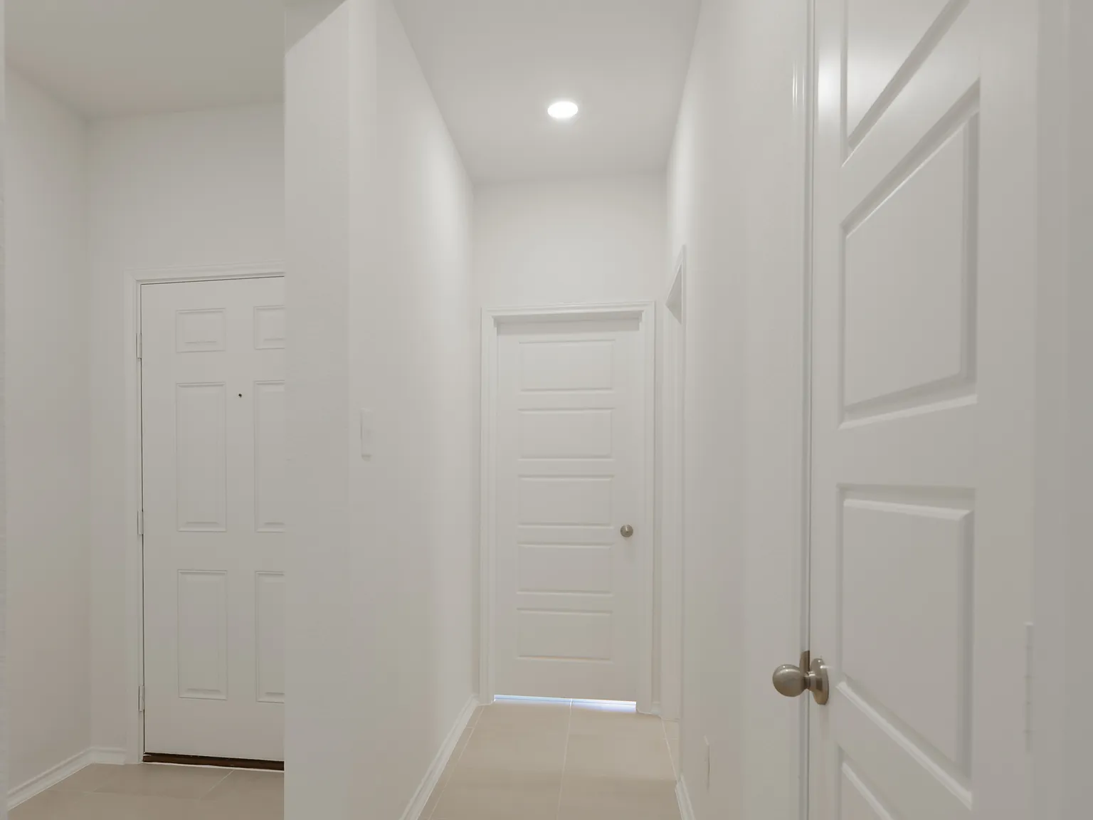 3 bed, 1655 sqft, $2,199 — Photo 2