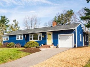 33 Charlesdale Rd, Medfield, MA 02052
