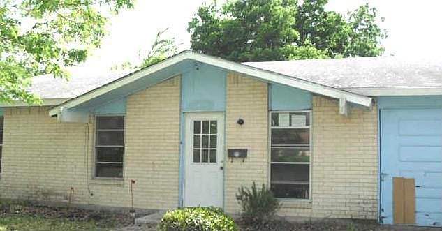 1st image of 3817 Mayflower Dr
