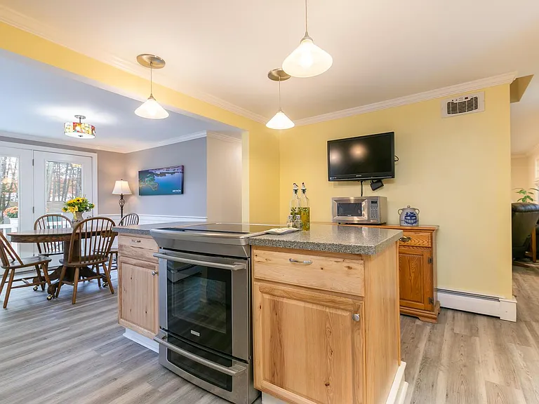 32 Maple Ave — Photo 10