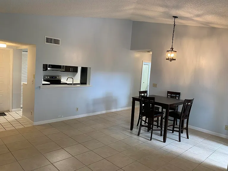 9899 Westview Dr #527 — Photo 4