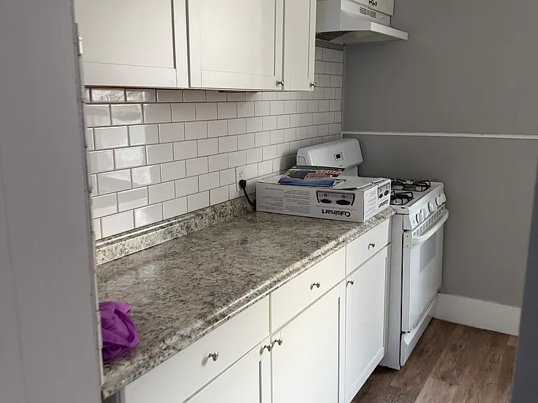 2689 Holmes St #F2 — Photo 7
