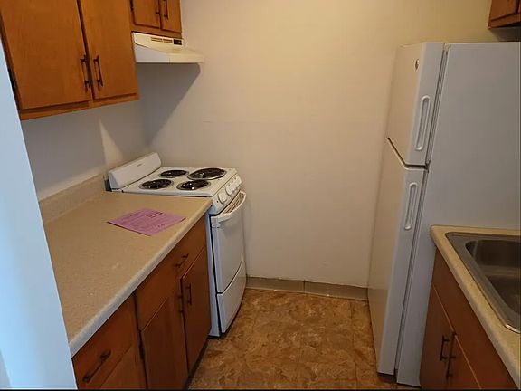 5th image of 1741 W Onondaga St APT G40