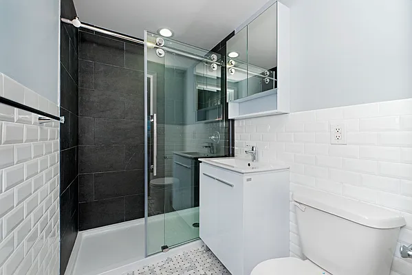 Rented by Bold New York | media 42
