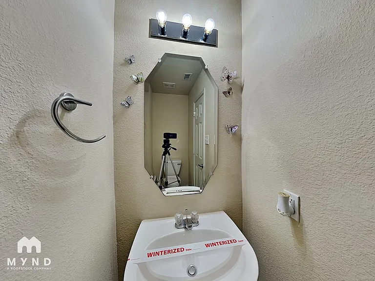 507 Darlene Trl — Photo 8